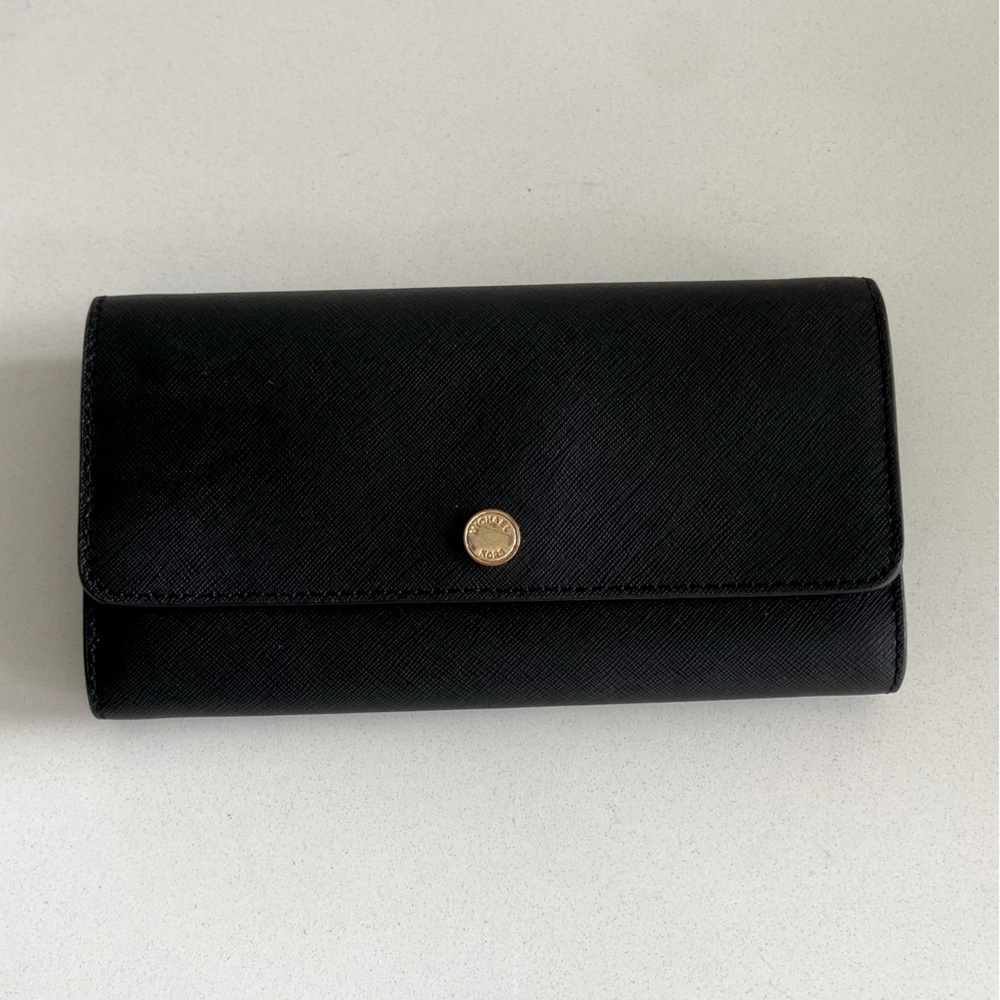Black Michael Kors wallet